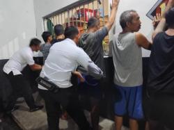 Razia Gabungan di Lapas Indramayu, Petugas Temukan Alat Tato hingga Sajam