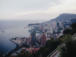 10 Negara Terkaya Dunia 2026, Tetangga Indonesia Urutan 7