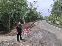 Proyek Jalan Nasional III Diduga Mangkrak, Pekerjaan Asal-asalan dan Gaji Pekerja Belum Dibayar