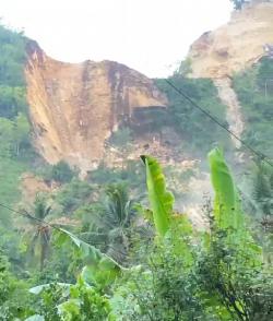 Longsor di Ajibarang Banyumas Rusak Tiga Rumah, Warga Sebut Peringatan Sudah Lama Diabaikan