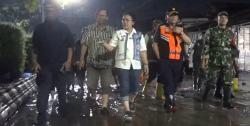Pastikan Penanganan Banjir Berjalan Optimal, Agustina Wilujeng Tinjau Lokasi Banjir di Kaligawe dan