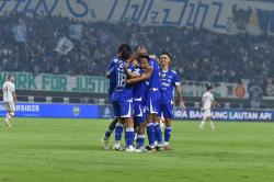 Hasil Persib vs Persis Solo: Skor 2-0, Papan Atas Klasemen Tetap Aman