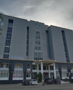 Waspadai Cuaca Ekstrem! Hujan Lebat dan Angin Kencang Landa Cirebon dan Sekitarnya
