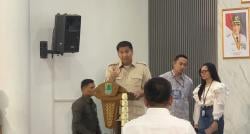Karawamg Targetkan Bangun 2.500 Rumah Rulahu, Menteri PKP Apresiasi Kinerja Bupati Aep