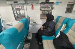 Awas! Jangan Sembarangan Pakai Colokan Listrik di Kereta, Ini Bahayanya