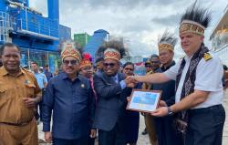 Kapal Pesiar kelas Dunia Disambut Meriah di Sorong, Wali Kota: Bukti Papua Aman dan Menawan