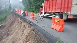 Hujan Disertai Angin Kencang Picu Longsor dan Pohon Tumbang di Boyolali