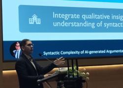 Mahasiswa hingga Profesor Dunia Bertemu di Surabaya, Bahas Arah Baru Bahasa Inggris di Era Digital