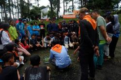 Keren! Generasi Muda Diajak Bijak Berpetualang dan Cinta Alam Lewat Kemah Edukasi di Cibodas