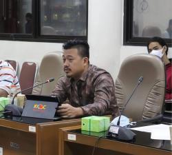 Bahas UMK Jadi Dalih Terbang ke Bali, Efisiensi Anggaran Disnakertrans Karawang Cuma Narasi?