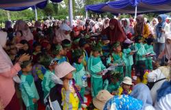 Gebyarkan Cinta Untuk Anak Neger: Ibu Bupati Cianjur Ajak Wujudkan PAUD yang Bermain dan Belajar