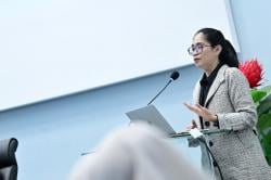 Eks Media Officer PSM Makassar, Andi Widya Syadzwina Raih Gelar Doktor Ilmu Komunikasi di Unhas