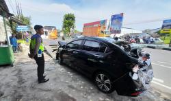 Rem Blong Diduga Picu Laka Karambol di Kartasura, Bus AKDP Gasak 4 Mobil  dan 1 Motor