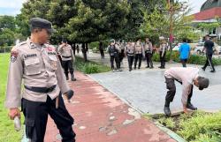 Jelang Paripurna Pansus Hak Angket DPRD Pati, Polisi Sita Puluhan Batu di Alun-alun Simpang Lima