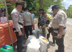 Jalur Timor Raya Jadi Sasaran KRYD, Polsek Mollo Selatan Temukan Ratusan Liter Sopi dan Laru
