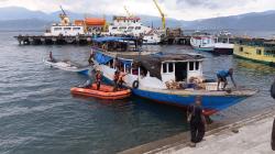 57 Penumpang PM Tiberias Berhasil Diselamatkan Tim Gabungan Saat Kapal Mati Mesin di Mulut Kumbang