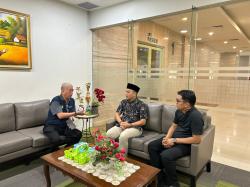 Wali Kota Respati Ardi Kunjungi RS Indriati: Mari Kita Hormati Sinuhun PB XIII