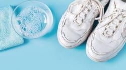 Bukan Cuma Dicuci, Begini 6 Cara Bikin Sepatu Putih Kembali Berkilau