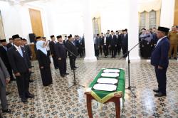 Lantik 23 Pejabat Pimpinan Tinggi Pratama, Gubernur Banten Tekankan Responsivitas dan Integritas