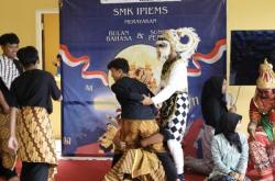 Budaya Jawa Timur Takkan Pernah Luntur, Pentas Ludruk Pelajar SMK di Surabaya Bikin Kagum