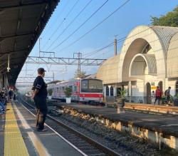 Presiden Prabowo Perintahkan PT KAI Tambah Gerbong KRL dan Tingkatkan Kenyamanan Penumpang