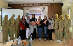 Tim Pengmas FITKes Unjani Gelar Pelatihan Pengolahan Ikan Patin ke Puluhan Kader Desa