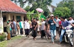 Suasana Pilu Iringi Pemakaman Nabila di Bojonegoro, Mahasiswa UIN Walisongo yang Terseret Banjir