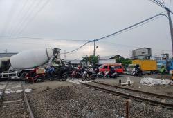 Perhatian! Pekerjaan Perbaikan Geometri Jalan Rel KA di Kaligawe Diperpanjang hingga 7 November