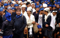Mengenal Keunikan Pakaian Adat Suku Baduy: Antara Dalam dan Luar