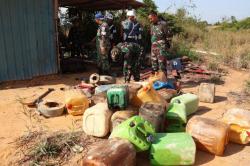 Patroli Gabungan Sisir KKOP Hang Nadim, Temukan Alat Isap Sabu di Hutan