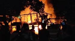 Kebakaran Hebat di Jeneponto, Satu Rumah dan Motor Hangus Terbakar