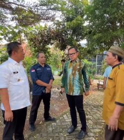 Wamendagri Bima Arya Tinjau Penyediaan Lahan Kopdes Merah Putih di Karawang