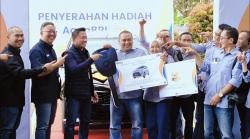 Agen BRILink Asal Garut Raih Penghargaan Nasional, Dapat Hadiah Mobil