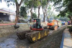 Pemkot Tangerang Terjunkan Alat Berat Gempur Kali Angke dan Bendungan Polor untuk Cegah Banjir