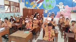 Cara Unik Siswa SD di Sukoharjo Respons MBG: Tulis Pesan untuk Prabowo dan Minta Menu Favorit