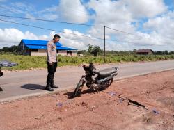 Polsek Kurik Tangani Kecelakaan Motor dan Truk Molen, Pengendara Alami Patah Tulang