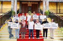 Kampus Unigoro Bagi-Bagi Beasiswa! Puluhan Juta Diberikan Mahasiswa Berprestasi