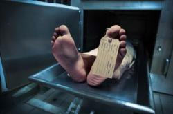 BREAKING NEWS Teknisi Tewas Terjepit Lift di Restoran Surabaya