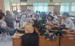 Dosen ISI Surakarta Tingkatkan Kompetensi Guru Film Vokasi Lewat Desain Kostum Fantasi