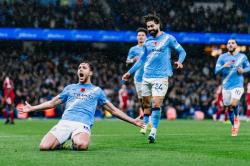 Pep Guardiola Rayakan Laga ke-1.000 Usai Manchester City Hajar Liverpool 3-0