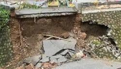 Hujan Deras, Jembatan Kali Bugel di Purbalingga Ambruk, Akses Warga Terputus