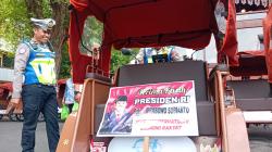 Presiden Prabowo Salurkan 80 Becak Listrik untuk Tukang Becak Sepuh di Kudus