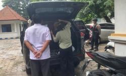 Tim KPK Geledah Kendaraan Dinas Kepala Disbudparpora, Diduga Soal Monumen Reog