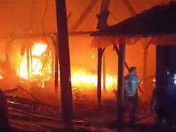 Ditinggal Hajatan, Tiga Rumah di Grobogan Ludes Terbakar, Seorang Warga Tewas
