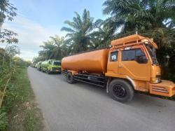 Puluhan Pekerja Babana Stop 12 Truk CPO: Protes Meletup, Kebijakan Disebut Sangat Merugikan