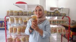 Dari Jawa ke Panasnya Kupang: Perjalanan Panjang Narty yang Berakhir pada Suksesnya Bersama Es Teh