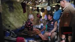 Numpang di Lahan Orang Lain, Rumah Reyot Seorang Lansia di Ngawi Tak Terjangkau Program RTLH