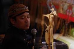 Ki Purbo Asmoro hingga Kirun CS Meriahkan Wayang Kulit DPRD Jatim, Hidupkan Tradisi Sempat Hilang