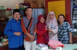 Guru Penulis Banyak Berkah dari Menulis, Perjalanan Hidup Eni Siti Nurhayati Jadi Sumber Inspirasi