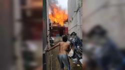 Empat Rumah Dekat Polsek Kota Bukittinggi Ludes Dilalap Api Usai Terdengar Suara Letupan di Atap